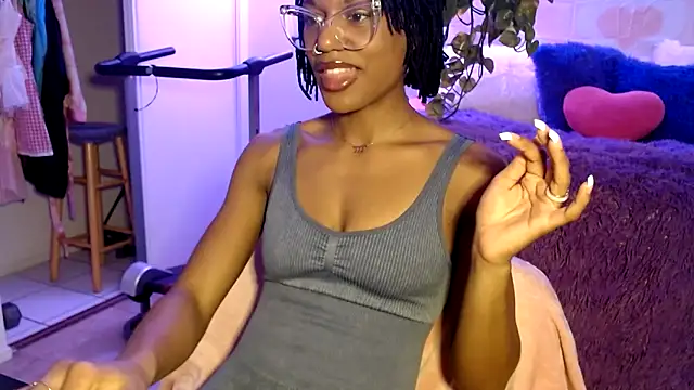 Snapshot of CocoSage chatting on December 2025 11:11:02 PM CocoSage online show from December 2025 11:11:02 PM