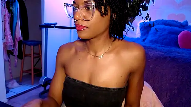 Snapshot of CocoSage chatting on February 2026 08:59:01 PM CocoSage online show from February 2026 08:59:01 PM