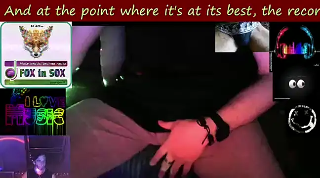 Snapshot of RevilO1180 chatting on February 2025 05:40:02 AM RevilO1180 online show from February 2025 05:40:02 AM