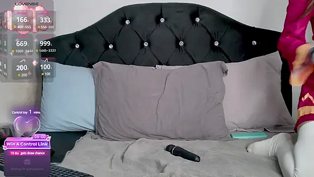 Snapshot of nonawhitemm chatting on March 2025 11:54:02 PM nonawhitemm online show from March 2025 11:54:02 PM