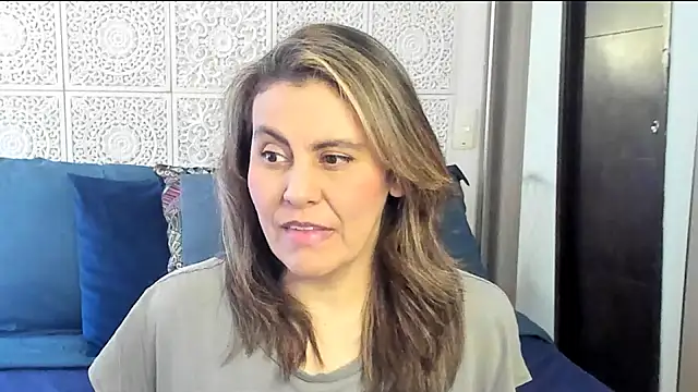 V monse online show from January 2025 04:13:02 PM