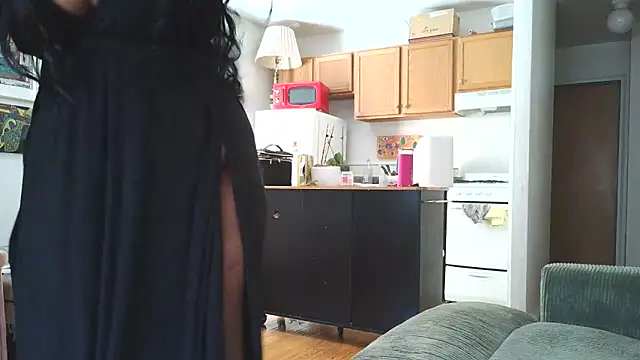 SiminFox online show from October 2025 05:58:02 PM