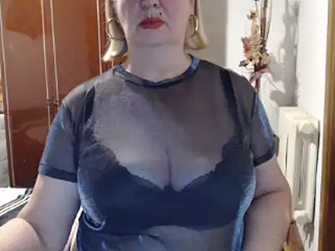 Secretfox online show from October 2025 04:12:01 AM