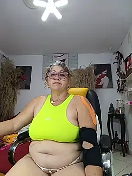 evelin hott online show from May 2026 11:44:01 PM