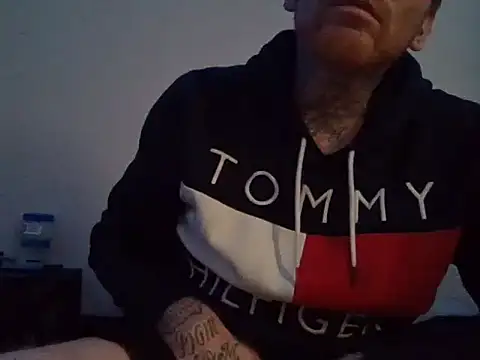 jtexas05 online show from November 2025 03:24:02 PM