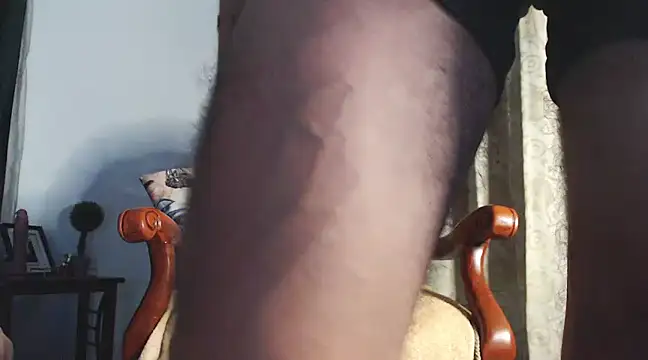 Snapshot of HomeAloneK chatting on January 2025 11:27:01 PM HomeAloneK online show from January 2025 11:27:01 PM