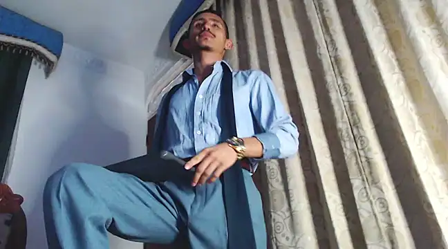 Snapshot of HomeAloneK chatting on January 2025 08:25:02 PM HomeAloneK online show from January 2025 08:25:02 PM