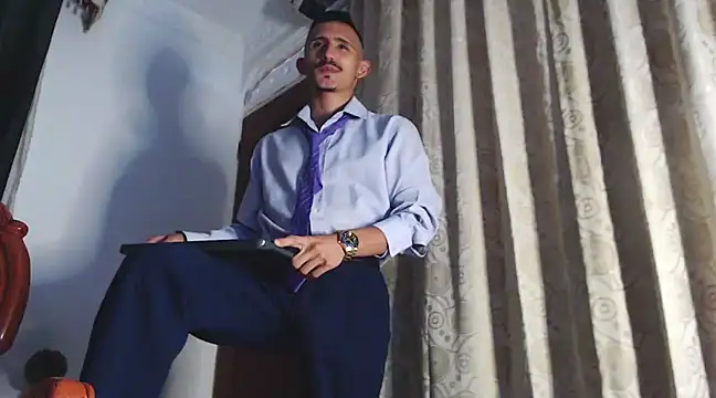 Snapshot of HomeAloneK chatting on January 2025 08:56:01 PM HomeAloneK online show from January 2025 08:56:01 PM