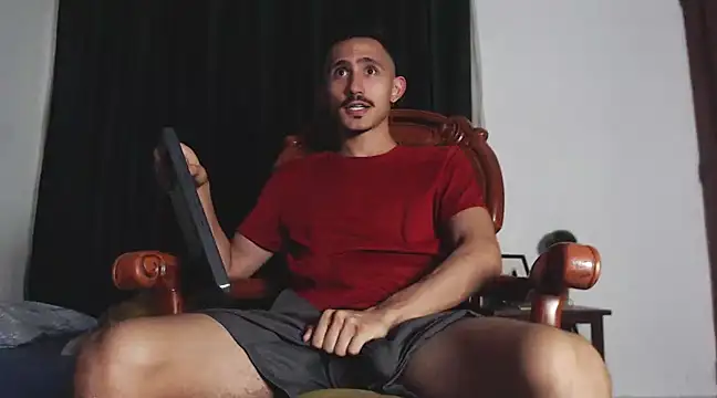 Snapshot of HomeAloneK chatting on February 2025 08:14:02 PM HomeAloneK online show from February 2025 08:14:02 PM