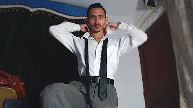 Snapshot of HomeAloneK chatting on March 2025 08:10:02 PM HomeAloneK online show from March 2025 08:10:02 PM