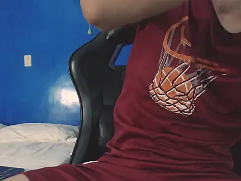 Snapshot of HomeAloneK chatting on October 2025 07:36:02 PM HomeAloneK online show from October 2025 07:36:02 PM