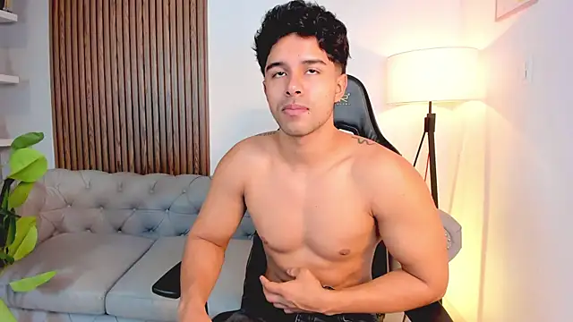 liam collins21 online show from November 2025 11:52:02 AM