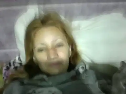 Snapshot of Paulita_x3 chatting on June 2026 10:19:02 AM Paulita x3 online show from June 2026 10:19:02 AM