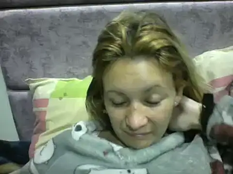 Snapshot of Paulita_x3 chatting on June 2026 09:46:02 AM Paulita x3 online show from June 2026 09:46:02 AM