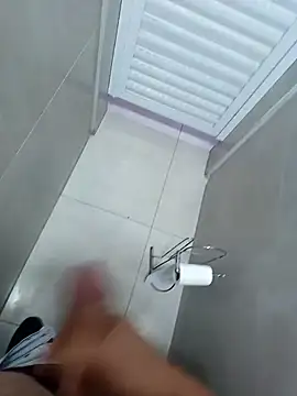 Brutao  online show from September 2025 07:52:01 PM