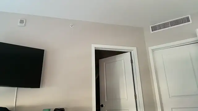 xoxoxjenn online show from June 2026 03:36:01 PM
