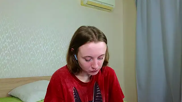 Snapshot of Cowell_Adelina chatting on April 2026 09:29:02 AM Cowell Adelina online show from April 2026 09:29:02 AM