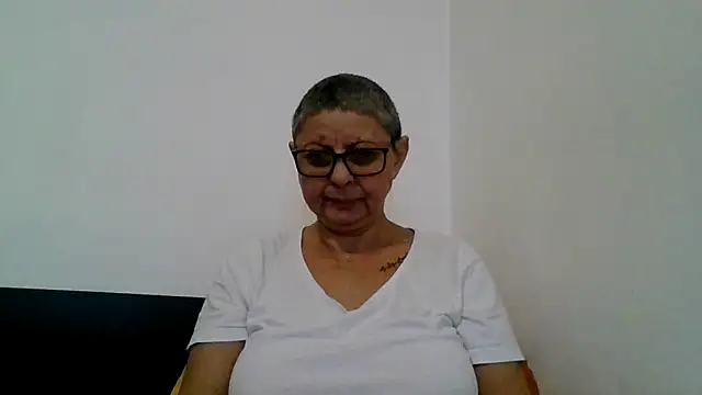 roseblak42 online show from November 2025 07:19:02 AM