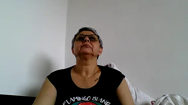 roseblak42 online show from May 2026 11:39:02 AM