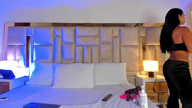 Snapshot of Miss_Abigail_ chatting on February 2026 12:48:02 PM Miss Abigail online show from February 2026 12:48:02 PM