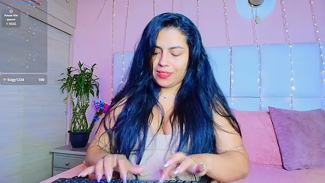 Snapshot of kiana_cream chatting on March 2025 12:36:02 PM kiana cream online show from March 2025 12:36:02 PM