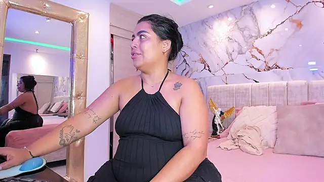 Snapshot of kiana_cream chatting on November 2025 11:24:02 AM kiana cream online show from November 2025 11:24:02 AM