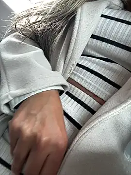  Abril-Office1 online show from December 2024 05:33:02 PM