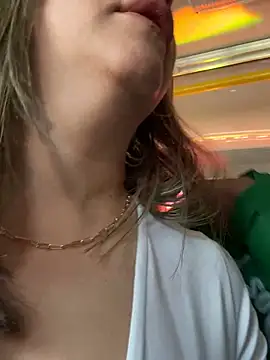  Abril-Office1 online show from December 2024 04:38:02 PM