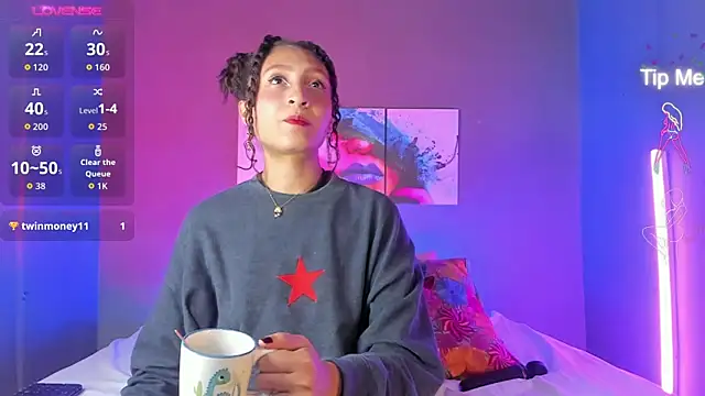 Snapshot of IsabellaSpencer chatting on October 2025 10:22:02 PM IsabellaSpencer online show from October 2025 10:22:02 PM