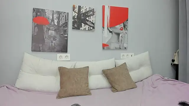 Tiny JuJu online show from November 2025 01:15:01 AM