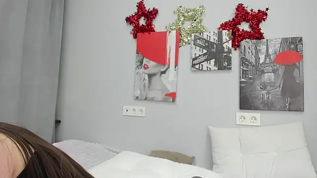 Tiny JuJu online show from December 2025 01:21:02 AM