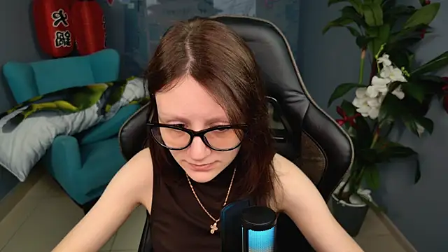 VeliraBraitberg online show from July 2026 06:05:01 AM