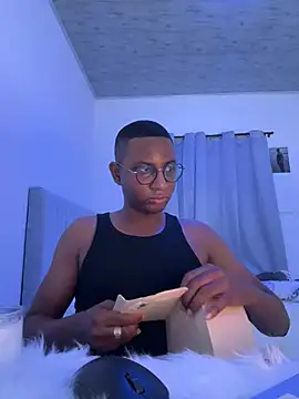 Arwens bell08 online show from February 2025 12:33:01 AM