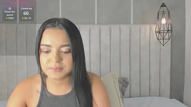 Snapshot of lea_gray chatting on January 2025 07:10:02 PM lea gray online show from January 2025 07:10:02 PM