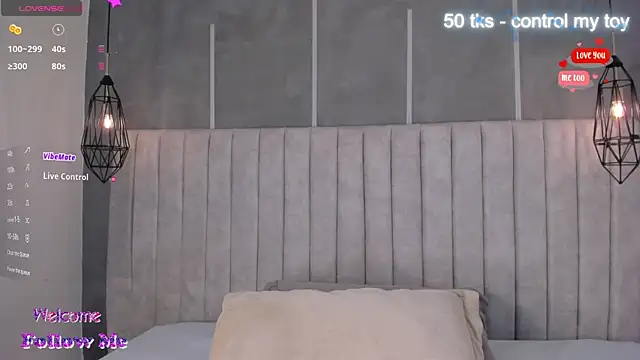 Snapshot of lea_gray chatting on February 2025 06:22:02 PM lea gray online show from February 2025 06:22:02 PM