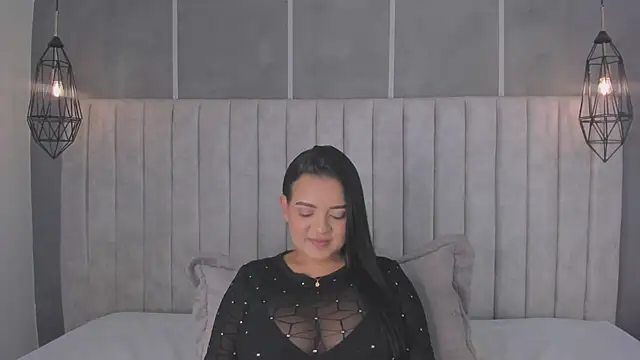 Snapshot of lea_gray chatting on February 2025 07:25:02 PM lea gray online show from February 2025 07:25:02 PM