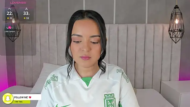 Snapshot of lea_gray chatting on October 2025 05:08:01 PM lea gray online show from October 2025 05:08:01 PM