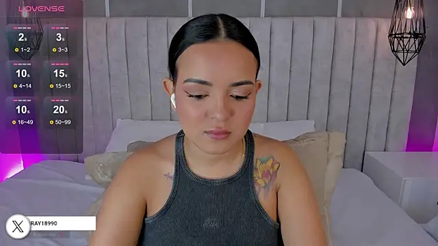 Snapshot of lea_gray chatting on October 2025 06:23:01 PM lea gray online show from October 2025 06:23:01 PM