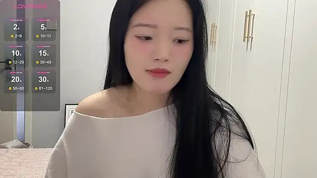 Snapshot of rose-u chatting on October 2025 02:04:01 AM rose-u online show from October 2025 02:04:01 AM