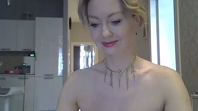 ZarinaSwift online show from March 2026 04:40:02 AM
