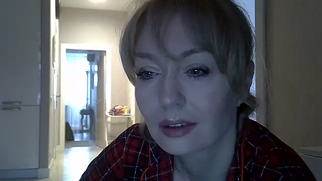 ZarinaSwift online show from March 2026 04:38:02 AM
