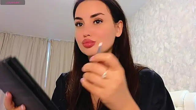 Snapshot of LaraSkinny chatting on March 2025 09:48:02 AM LaraSkinny online show from March 2025 09:48:02 AM