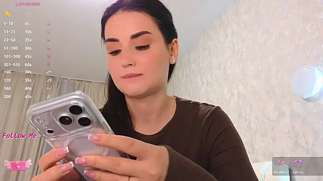 Snapshot of LaraSkinny chatting on March 2026 01:11:02 PM LaraSkinny online show from March 2026 01:11:02 PM