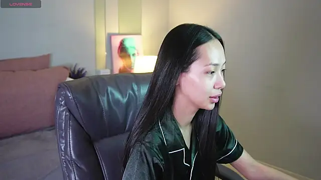 Snapshot of _MIURA_ chatting on February 2025 01:16:02 AM MIURA online show from February 2025 01:16:02 AM