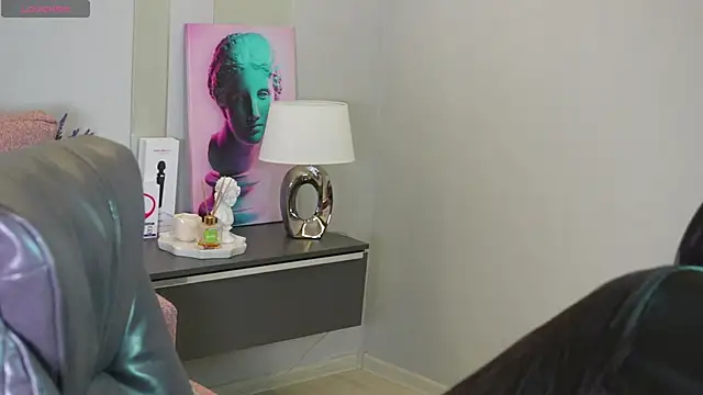 Snapshot of _MIURA_ chatting on February 2025 01:14:01 AM MIURA online show from February 2025 01:14:01 AM