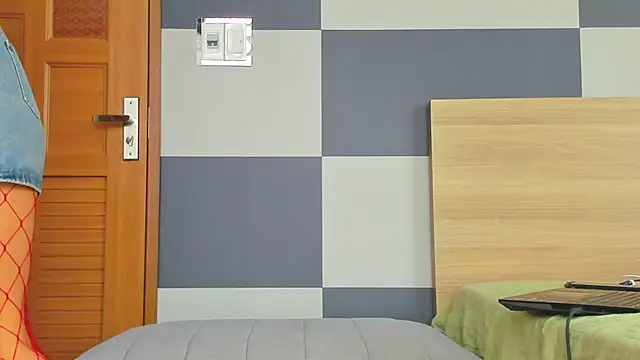 Snapshot of Kiera_Thomas chatting on January 2025 07:00:02 AM Kiera Thomas online show from January 2025 07:00:02 AM