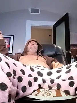 Snapshot of Hotbodyscottie chatting on February 2025 10:49:02 AM Hotbodyscottie online show from February 2025 10:49:02 AM