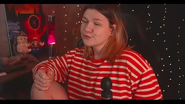 Snapshot of cuteamberlyyy chatting on December 2024 12:45:01 PM cuteamberlyyy online show from December 2024 12:45:01 PM