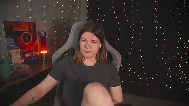 Snapshot of cuteamberlyyy chatting on October 2025 04:46:01 AM cuteamberlyyy online show from October 2025 04:46:01 AM