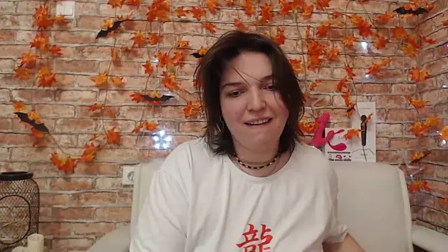 Amelia Kiss  online show from October 2025 12:34:01 AM
